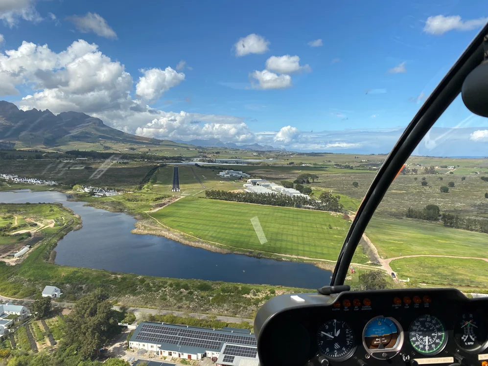 d82c03_7c0b04ae1d344443926340f6c89c1852~mv2