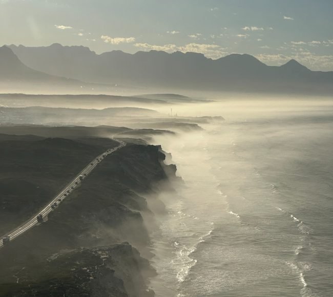 Freedom of flight doors off helicopter flight Cape Town scenery